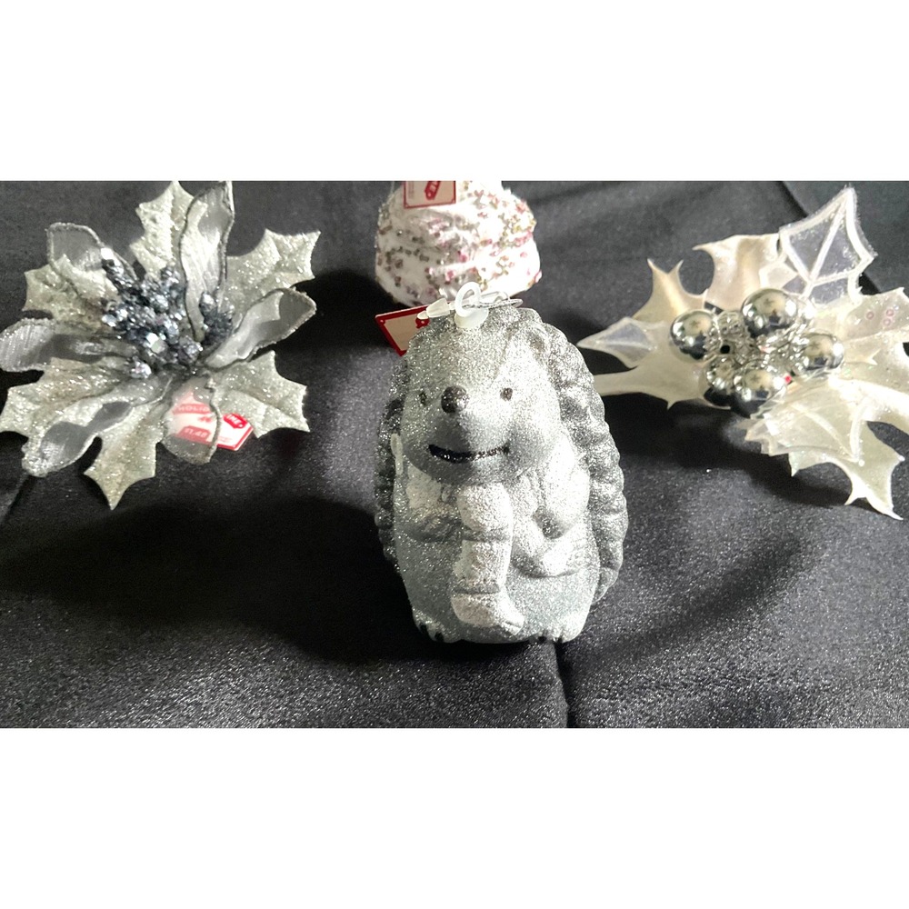 Lot4 Silver Glitter Ornaments Christmas Holiday Poinsettia, Holly, Hedgehog,cake - Picture 5 of 8
